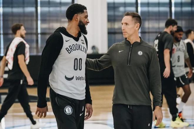 热的高尔夫 热的高尔夫