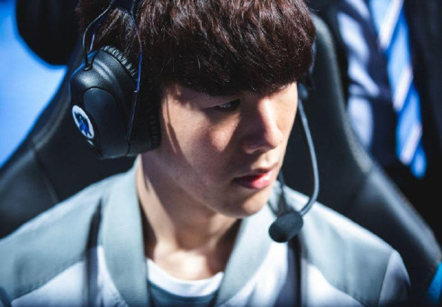 示了他如何 示了他如何